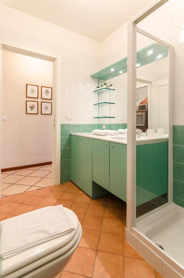 Flat 13: Elegante E Luminoso Con Terrazzo Privato Bolonha Exterior foto