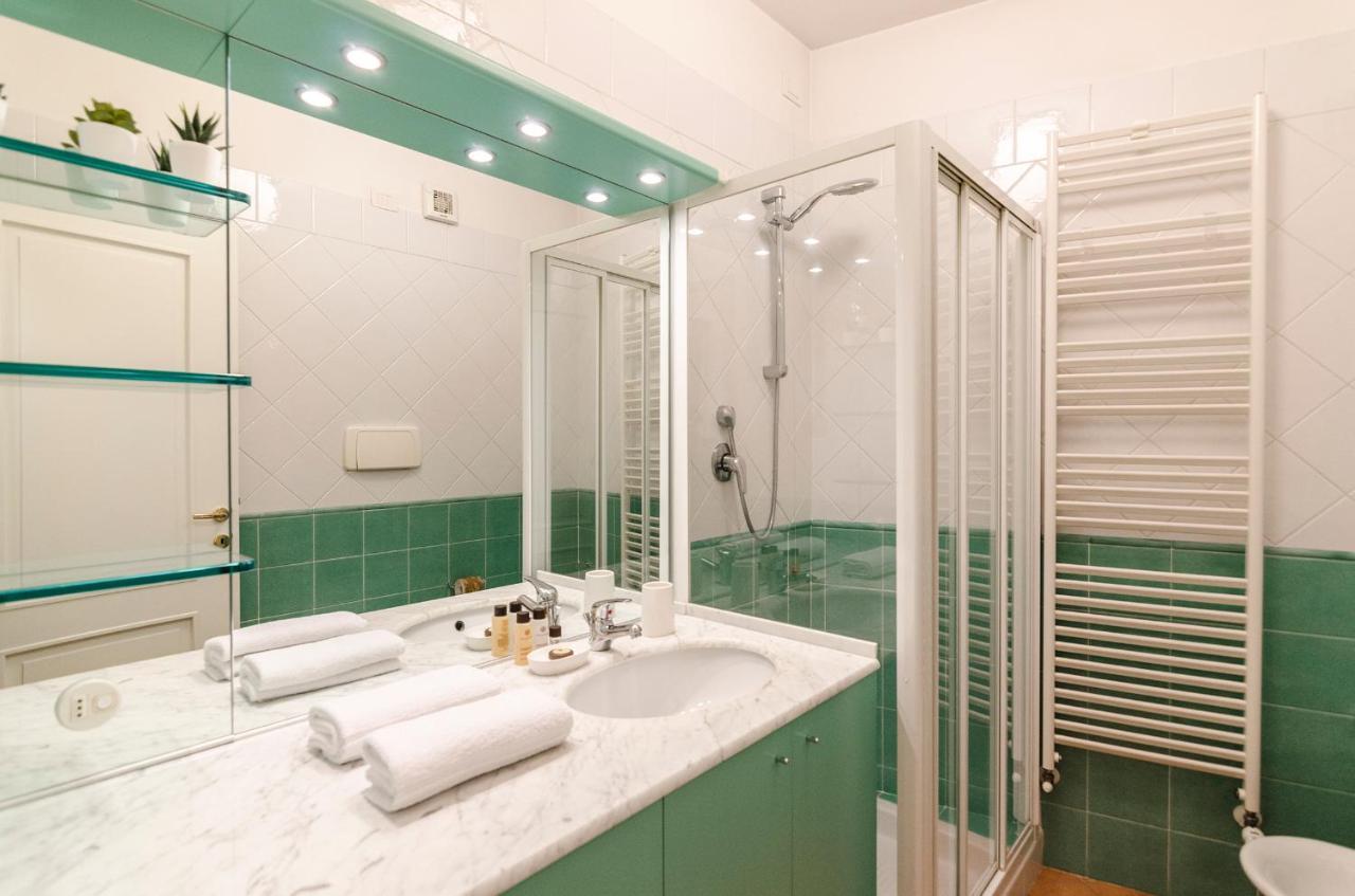 Flat 13: Elegante E Luminoso Con Terrazzo Privato Bolonha Exterior foto